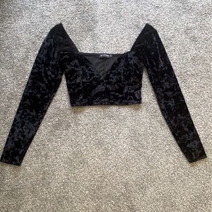 NWOT PrettyLittleThing Long Sleeve Velvet Crop Top